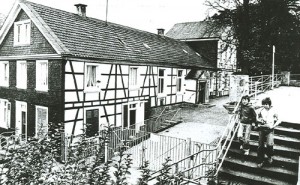 1825 Schule Ellias Eller Straße